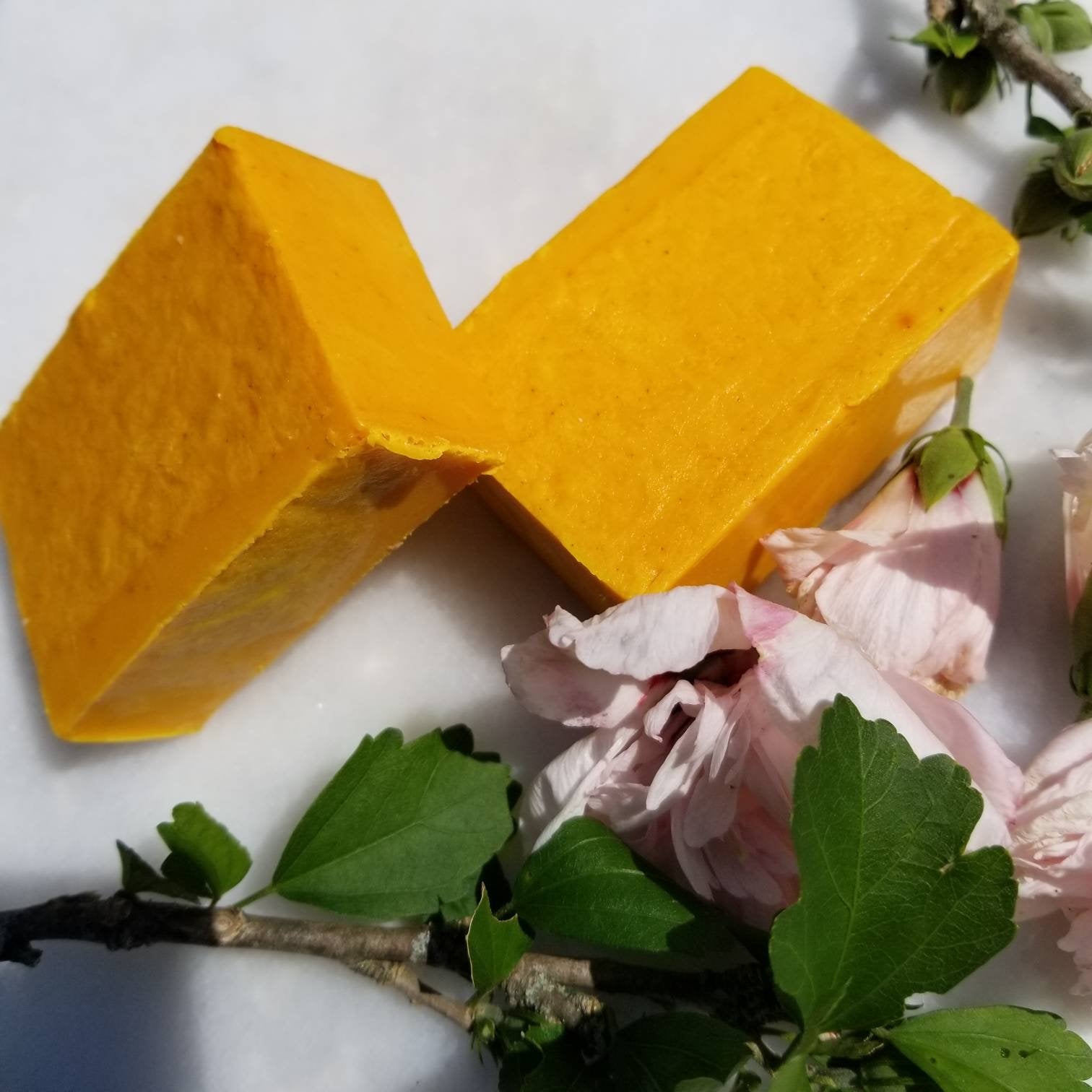 Kojic Acid Turmeric Lemon Honey Soap (Oily Skin only).